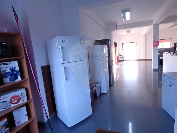 Loja para Venda em Cartaxo e Vale da Pinta Foto 2