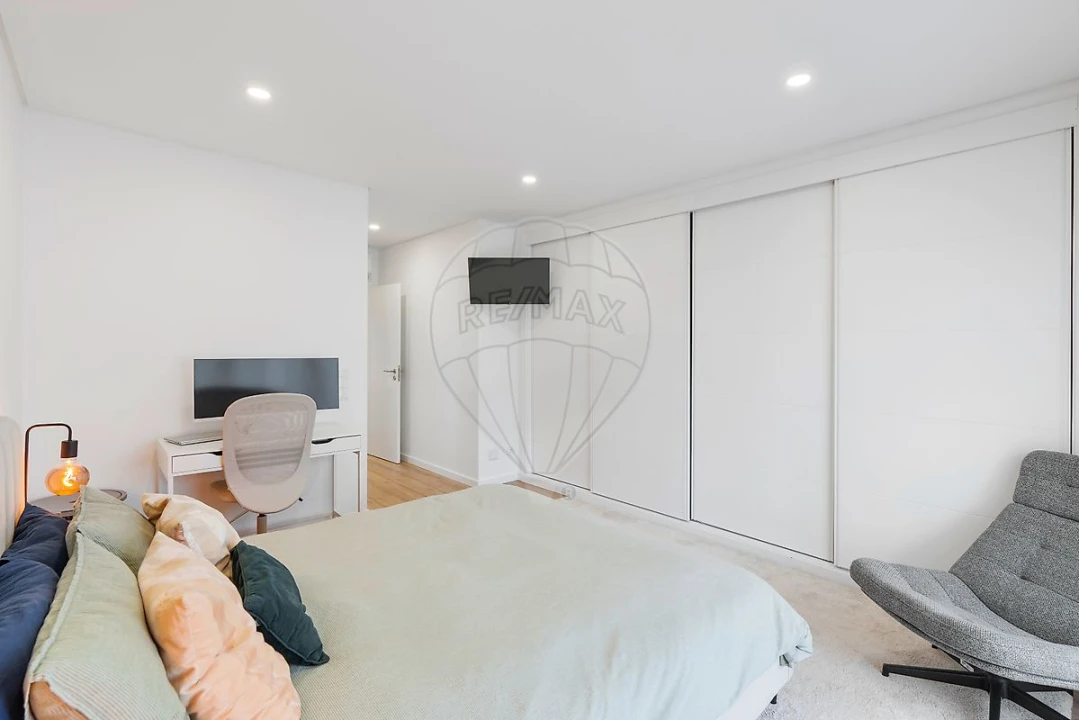 Moradia T3 para Venda em Fernao Ferro Foto 34