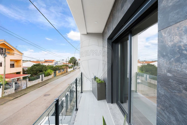 Moradia T3 para Venda em Fernao Ferro Foto 26