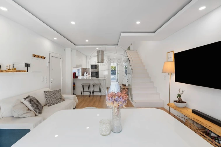 Moradia T3 para Venda em Fernao Ferro Foto 12