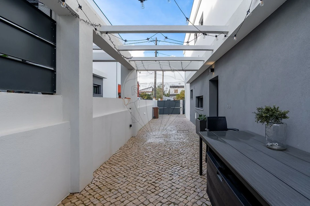 Moradia T3 para Venda em Fernao Ferro Foto 5