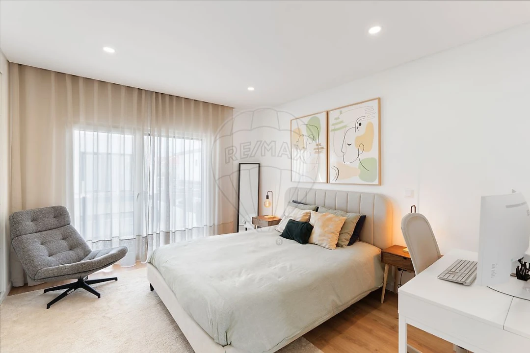 Moradia T3 para Venda em Fernao Ferro Foto 32