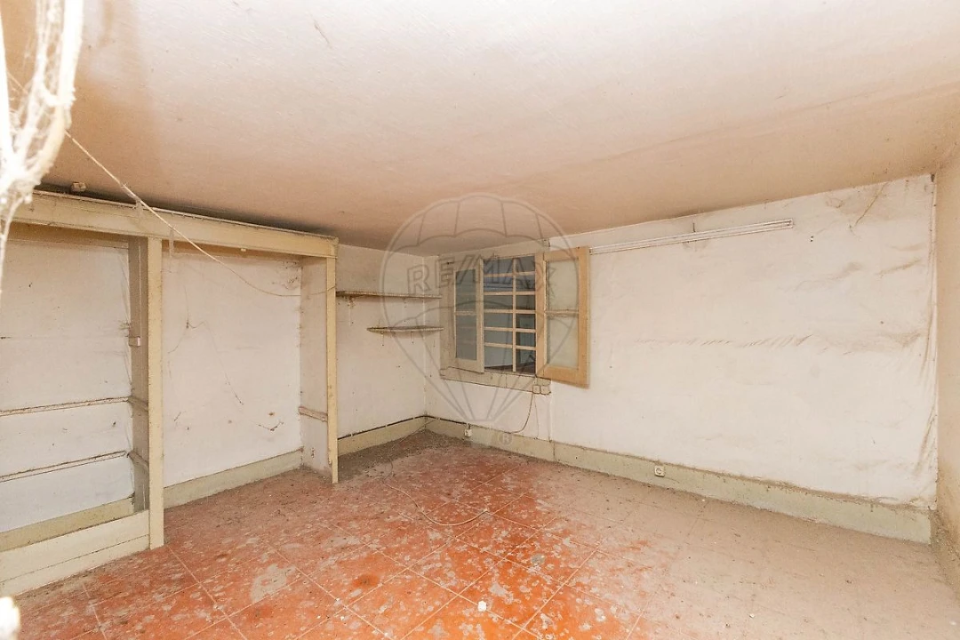 Prédio para Venda em Paranhos Foto 9
