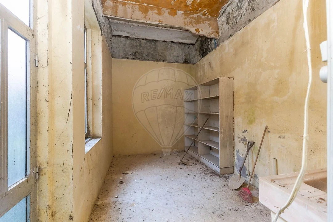 Prédio para Venda em Paranhos Foto 14