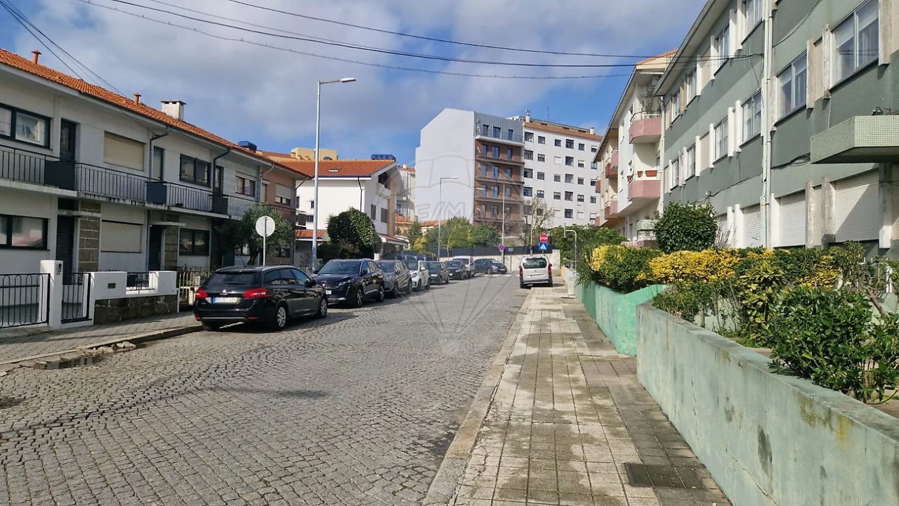 Moradia T3 para Arrendamento em Mafamude e Vilar do Paraíso Foto 4