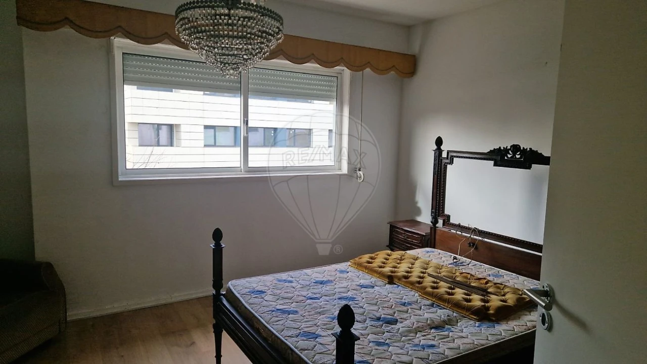 Moradia T3 para Arrendamento em Mafamude e Vilar do Paraíso Foto 10