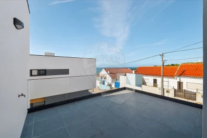 Moradia T4 para Venda em São Pedro da Cadeira