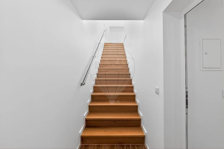 Moradia T4 para Venda em São Pedro da Cadeira Foto 42