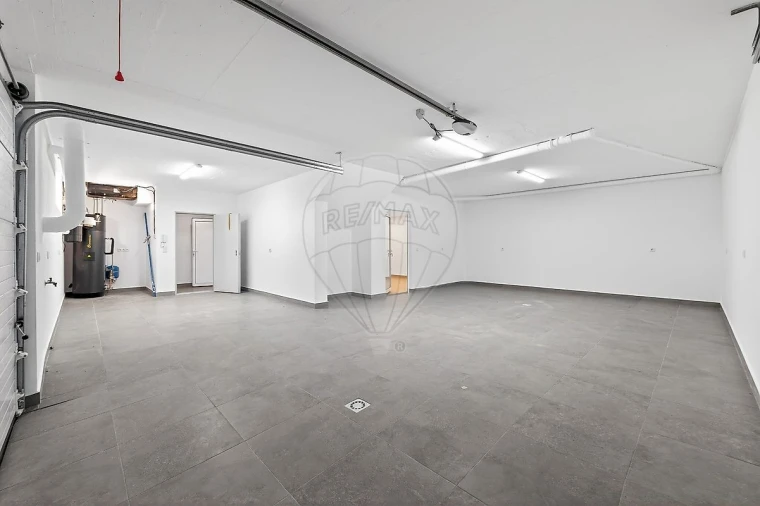 Moradia T4 para Venda em São Pedro da Cadeira Foto 41