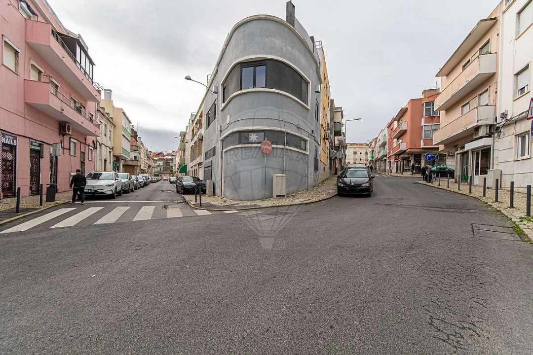 Apartamento T2 para Arrendamento em Beato Foto 20