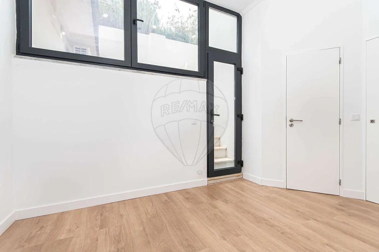 Apartamento T2 para Arrendamento em Beato Foto 15