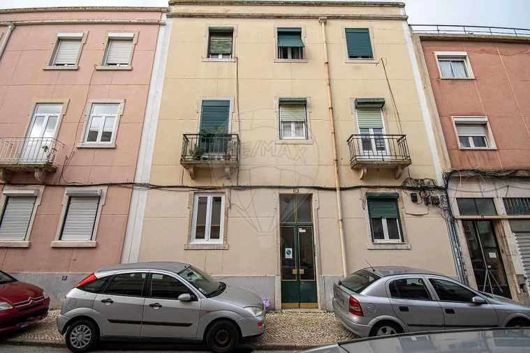 Apartamento T2 para Arrendamento em Beato