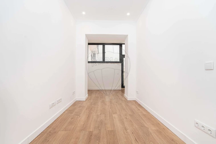 Apartamento T2 para Arrendamento em Beato Foto 13