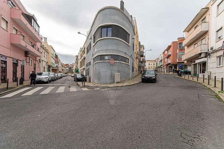 Apartamento T2 para Arrendamento em Beato Foto 20