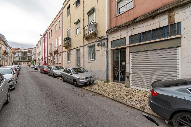 Apartamento T2 para Arrendamento em Beato Foto 19