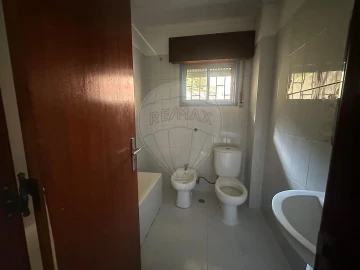 Apartamento T1 para Venda em Agualva e Mira-Sintra