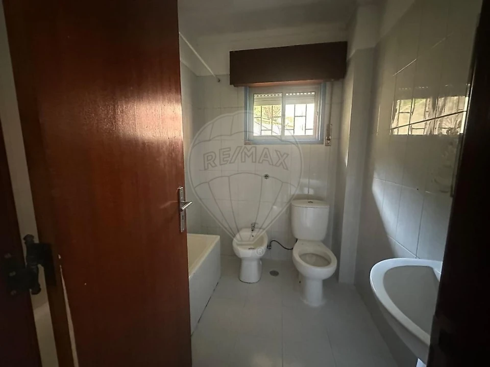 Apartamento T1 para Venda em Agualva e Mira-Sintra Foto 1