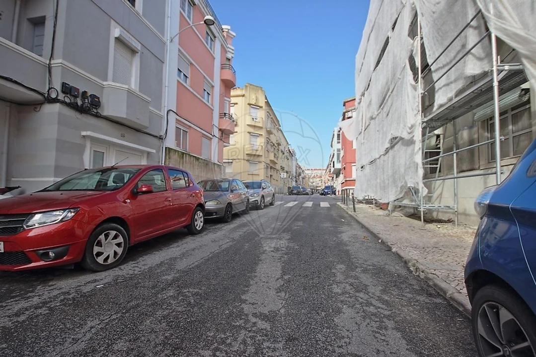 Apartamento T1 para Venda em Beato Foto 20