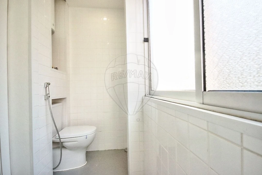 Apartamento T1 para Venda em Beato Foto 8