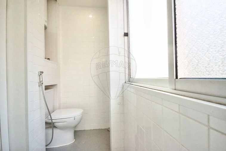 Apartamento T1 para Venda em Beato Foto 8