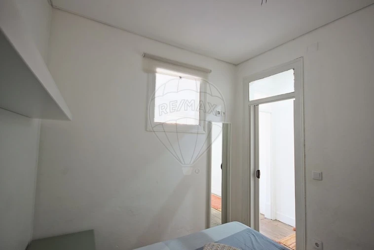 Apartamento T1 para Venda em Beato Foto 16