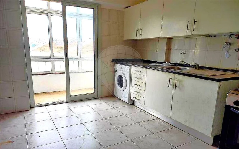 Apartamento T2 para Venda em Encosta do Sol Foto 5