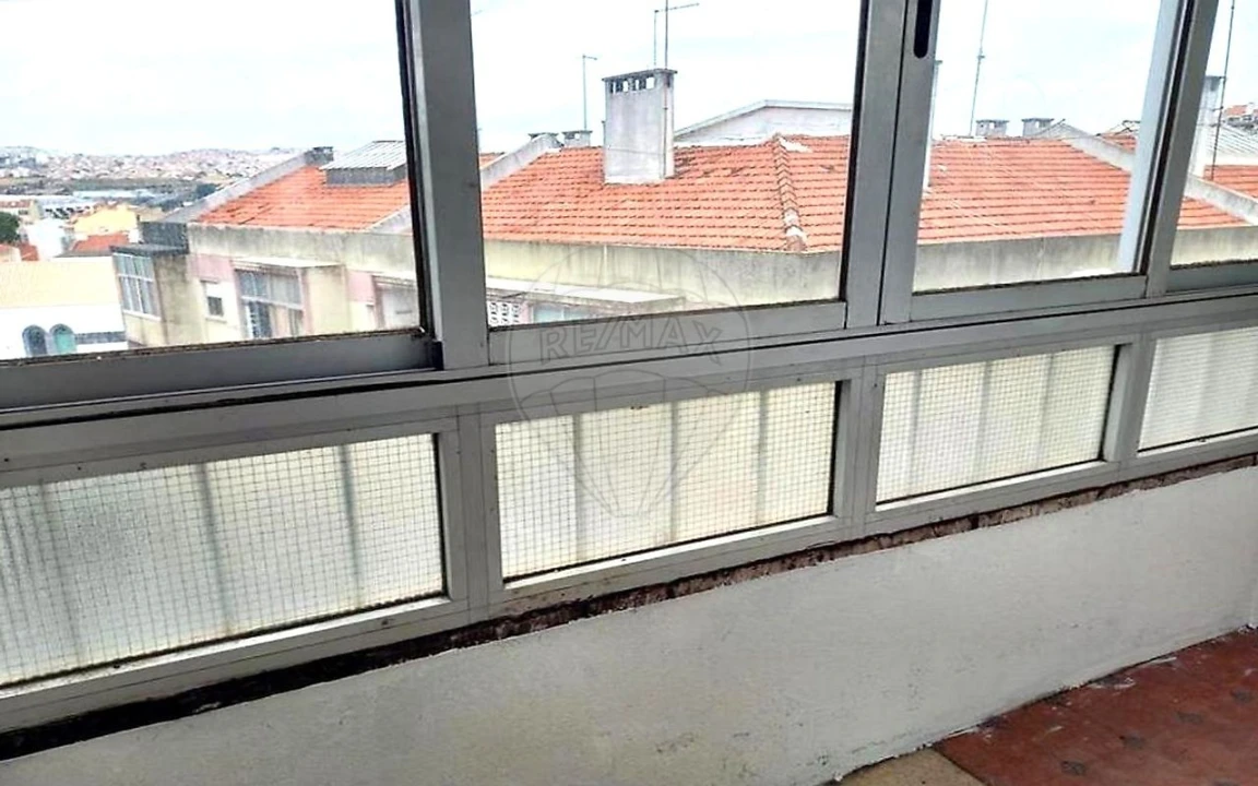 Apartamento T2 para Venda em Encosta do Sol Foto 3