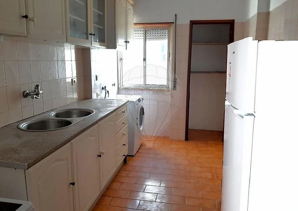 Apartamento T3 para Venda em Rio de Mouro Foto 5