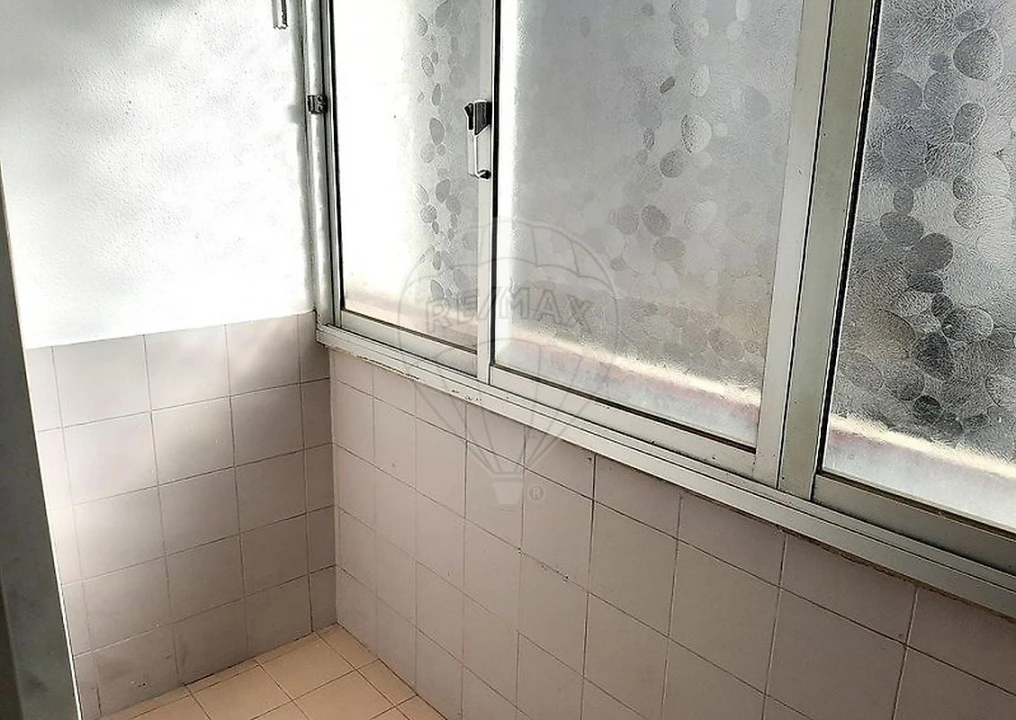Apartamento T3 para Venda em Rio de Mouro Foto 15