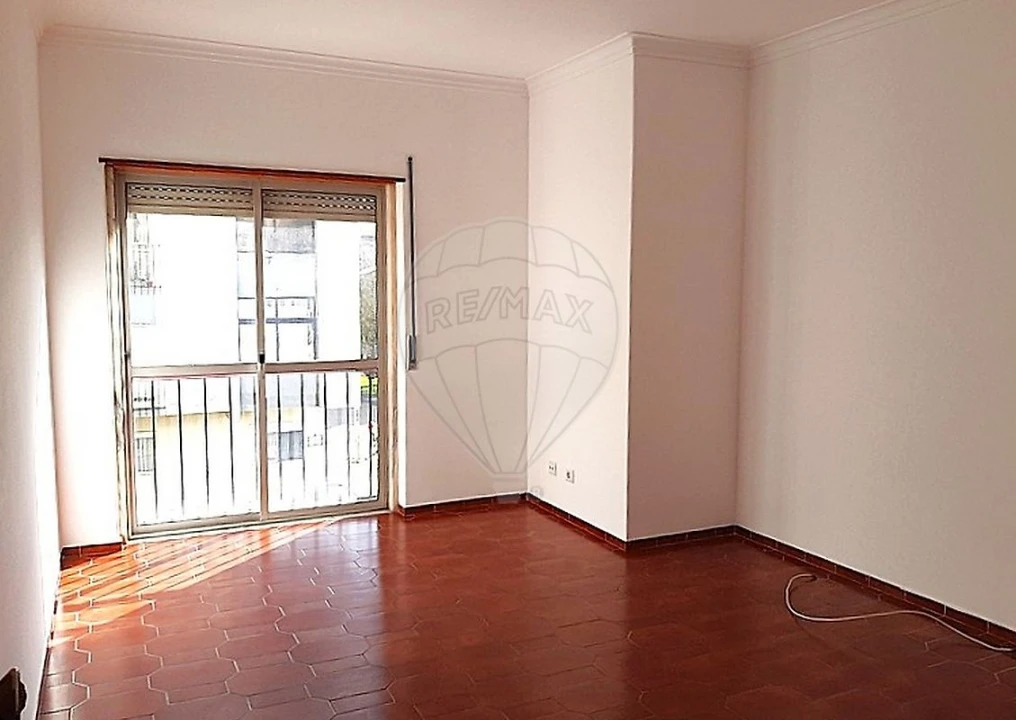 Apartamento T3 para Venda em Rio de Mouro Foto 6