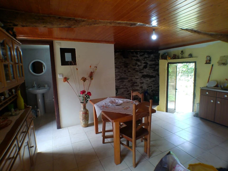 Moradia T1 para Venda em São Martinho das Moitas e Covas do Rio Foto 19