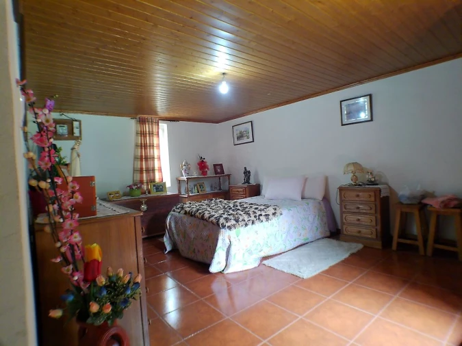 Moradia T1 para Venda em São Martinho das Moitas e Covas do Rio Foto 18