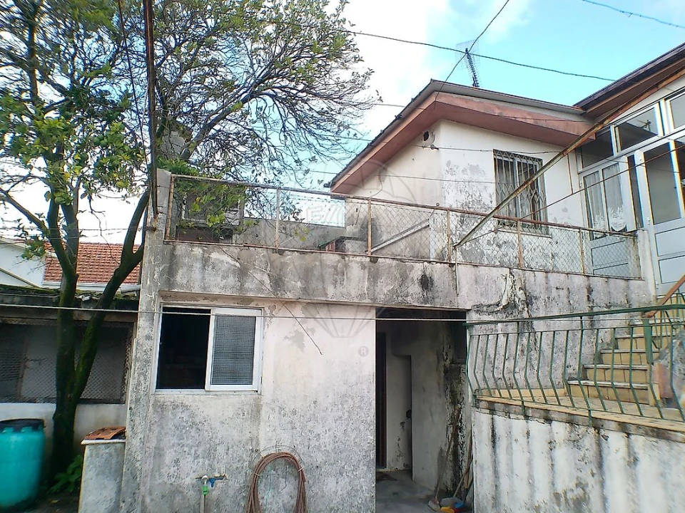 Moradia T4 para Venda em Argoncilhe Foto 28