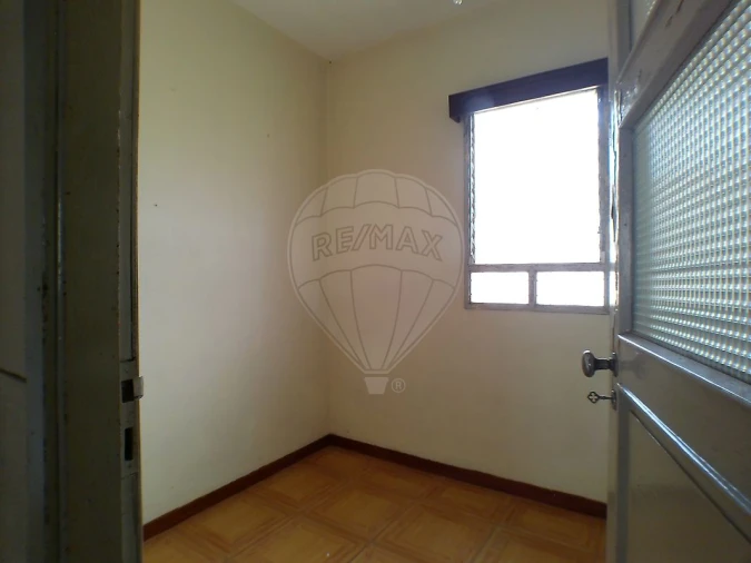 Moradia T4 para Venda em Argoncilhe Foto 11