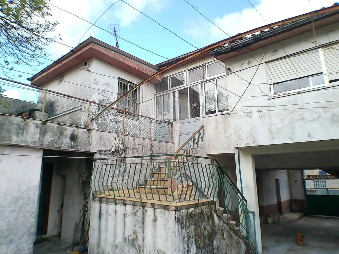 Moradia T4 para Venda em Argoncilhe Foto 27