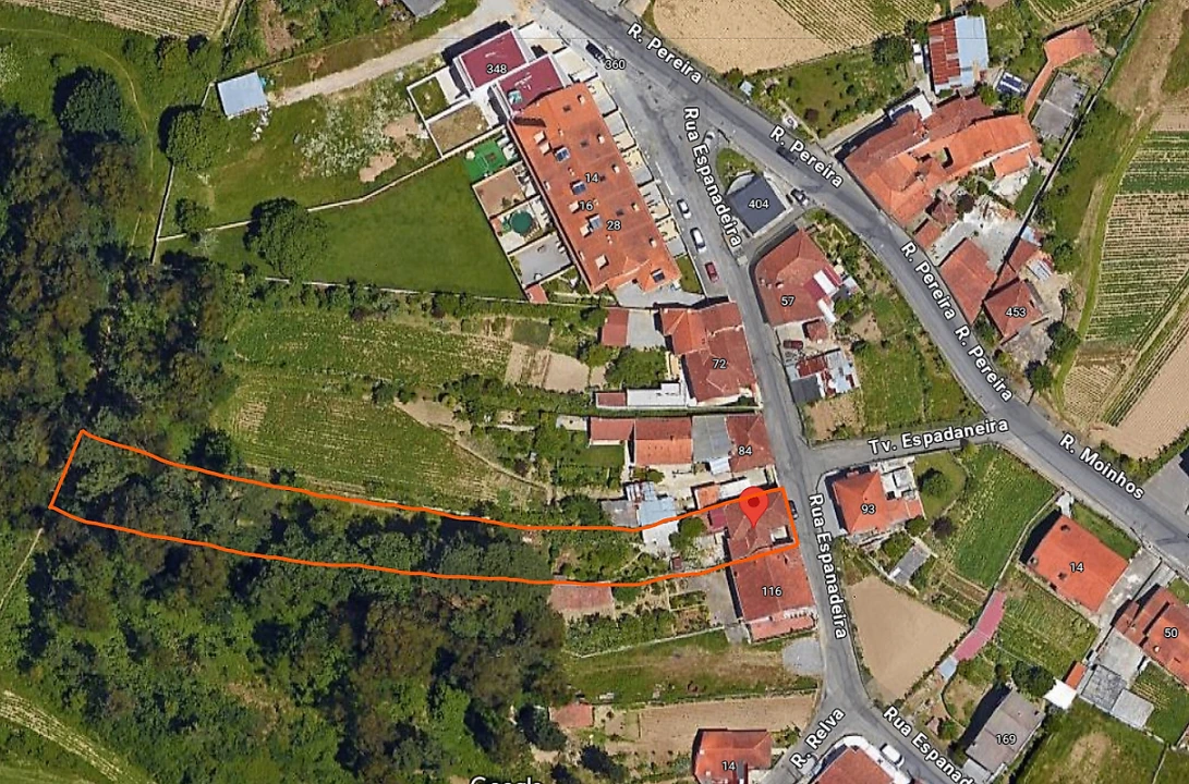 Moradia T4 para Venda em Argoncilhe Foto 3