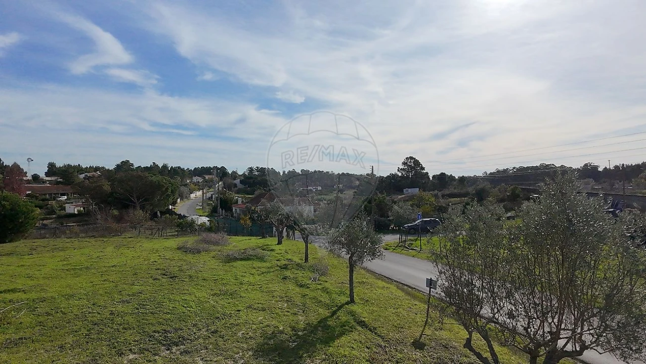 Terreno para Venda em Vale da Pedra Foto 1