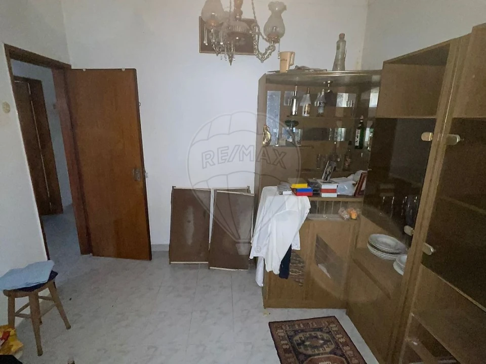 Moradia T3 para Venda em Rio Maior Foto 2