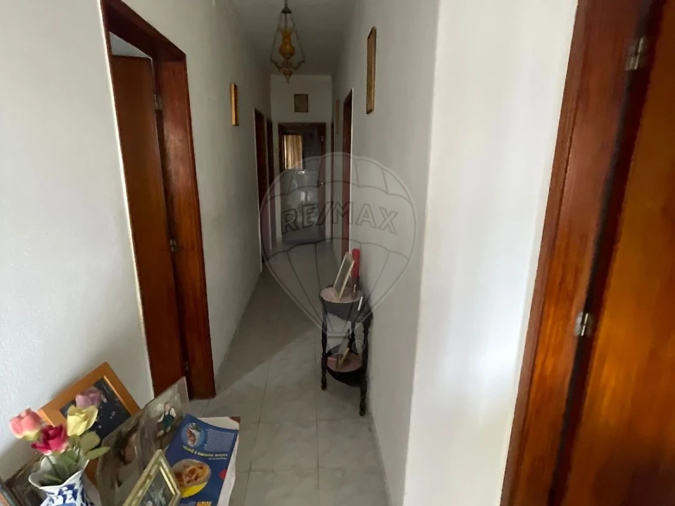 Moradia T3 para Venda em Rio Maior Foto 8