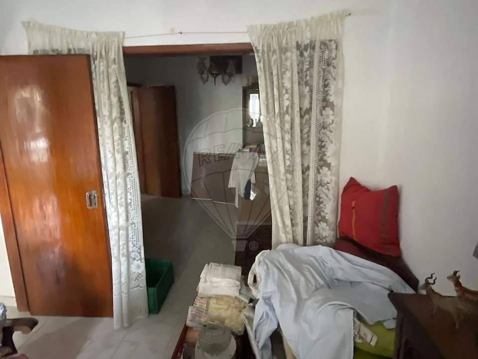 Moradia T3 para Venda em Rio Maior Foto 3