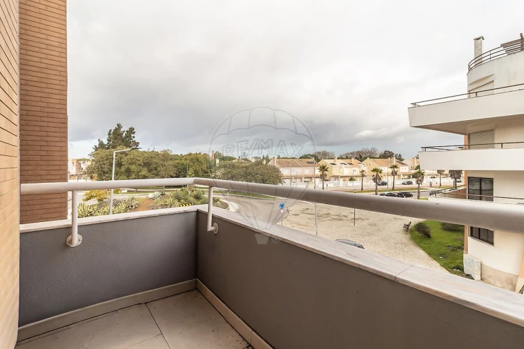 Apartamento T3 para Venda em Pinhal Novo Foto 9