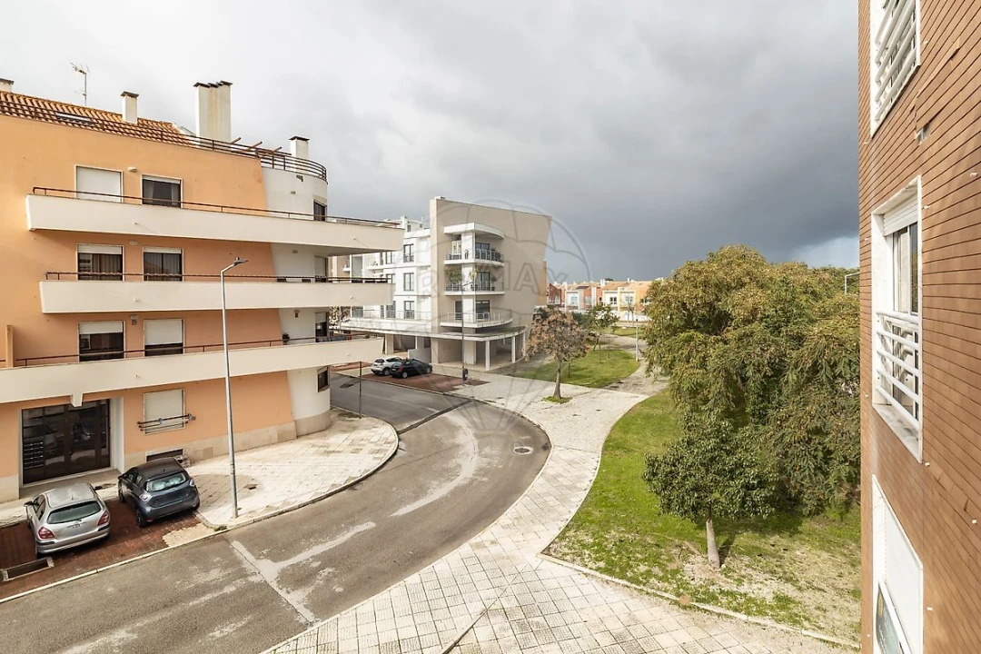 Apartamento T3 para Venda em Pinhal Novo Foto 26