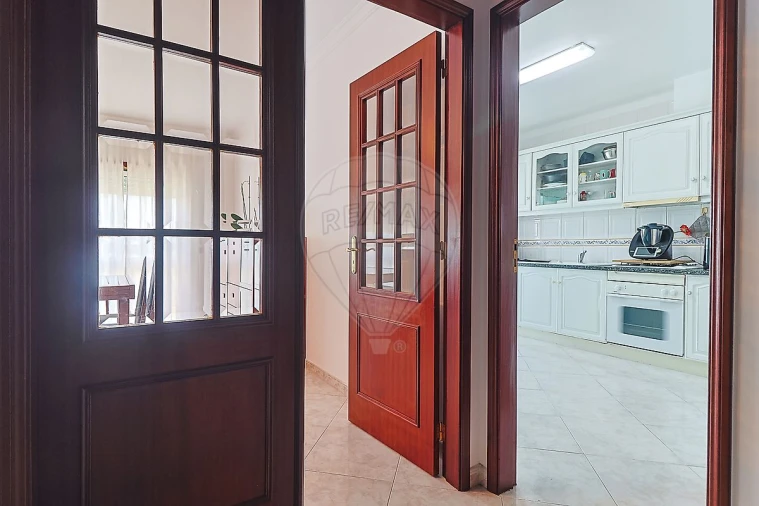 Apartamento T3 para Venda em Buarcos Foto 3