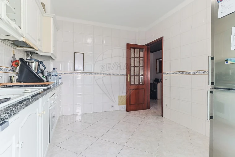 Apartamento T3 para Venda em Buarcos Foto 11