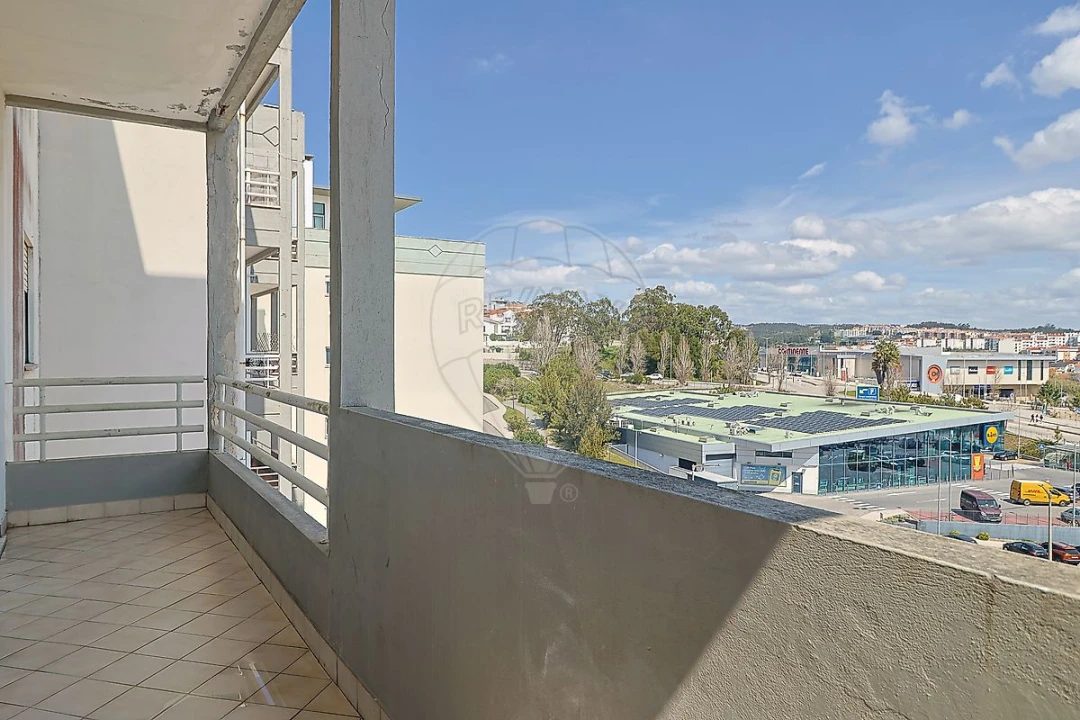 Apartamento T3 para Venda em Buarcos Foto 8