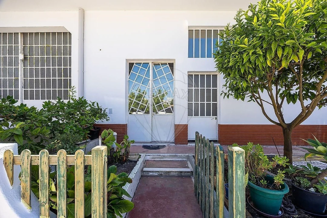 Moradia T6 para Venda em Caparica e Trafaria Foto 29