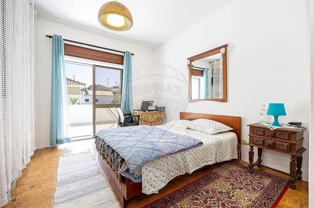 Moradia T6 para Venda em Caparica e Trafaria Foto 22