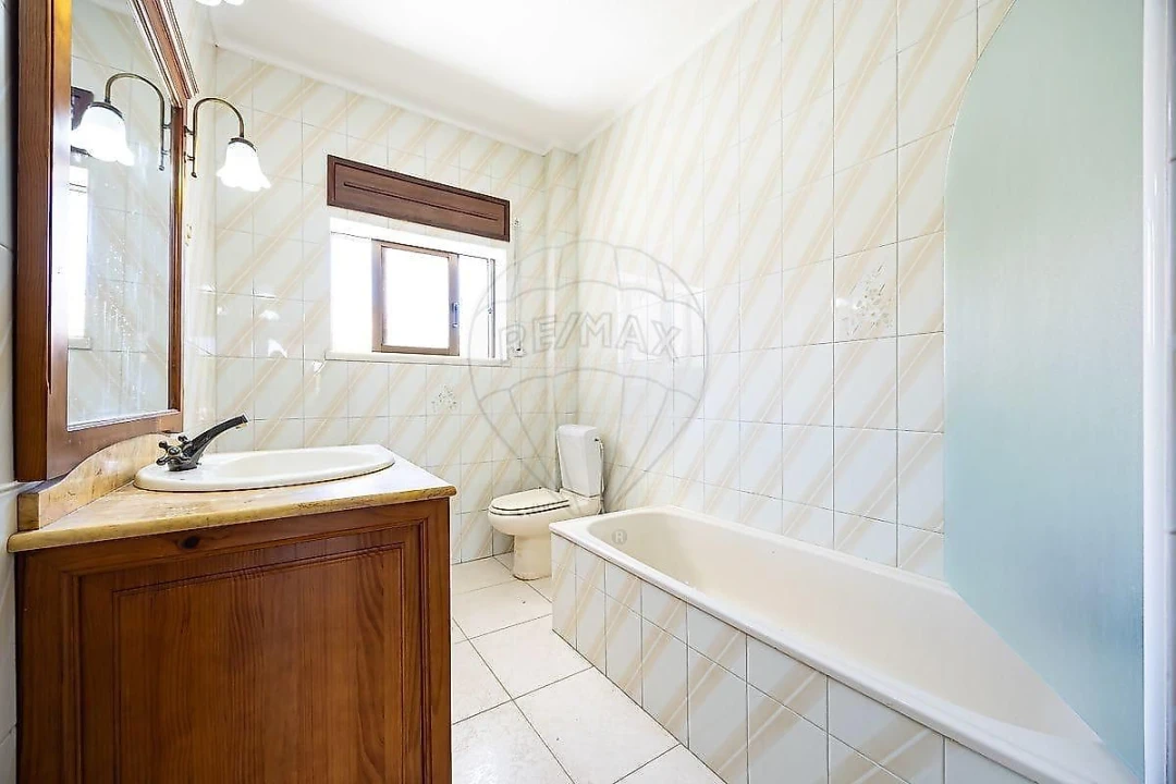 Moradia T6 para Venda em Caparica e Trafaria Foto 20