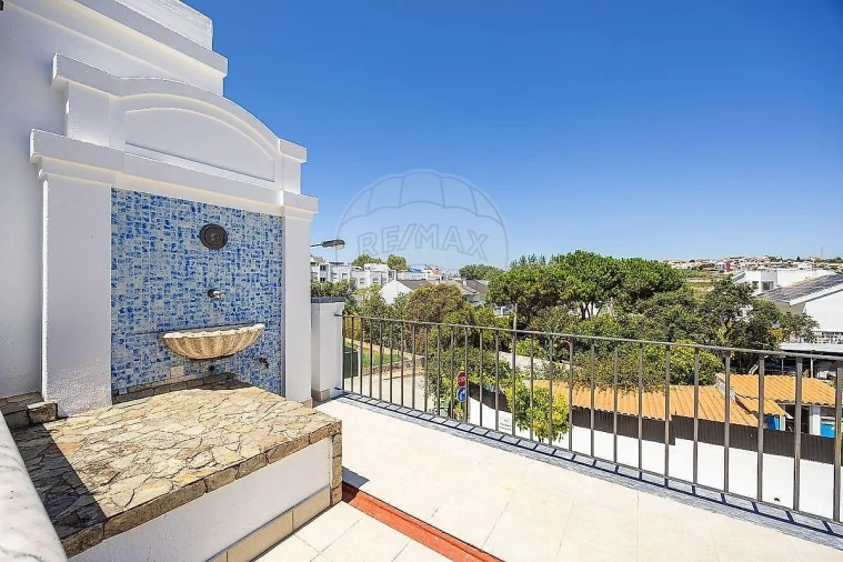 Moradia T6 para Venda em Caparica e Trafaria Foto 28