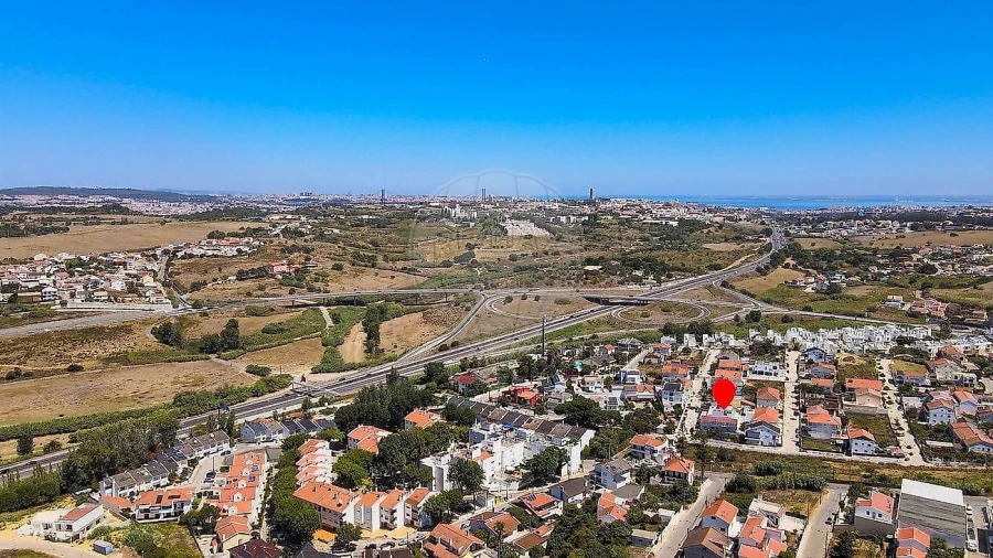 Moradia T6 para Venda em Caparica e Trafaria Foto 39